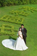 囍结良缘提供婚纱摄影 结婚用品 花球 婚礼摄录及新娘化妆等服务