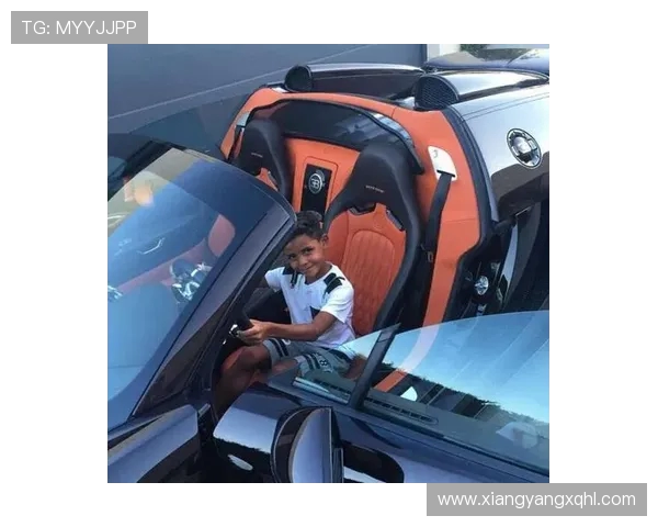 迷你罗首辆座驾引热议账号非本人运营内容真实性遭质疑